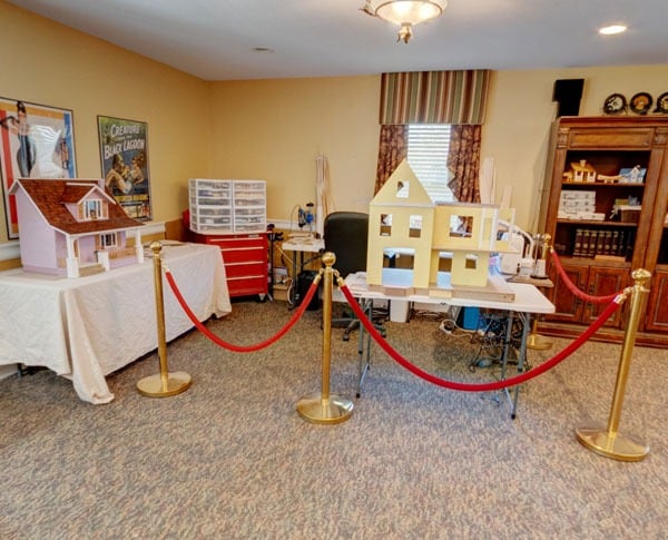 dollhouse display