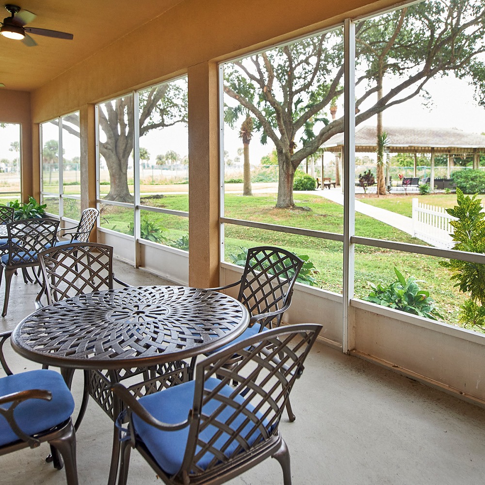 screened in patio overlooking courtyard